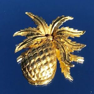Vintage signed Mamselle pineapple pin